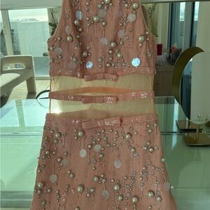Giambattista Valli

Sheer-Paneled Pearl-Embellished Mini Dress (SOLD OUT ONLINE)